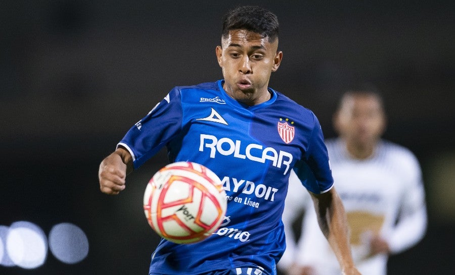 Juan Pablo Domínguez en duelo de Necaxa