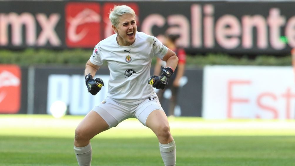 Blanca Félix celebrando un gol del Rebaño