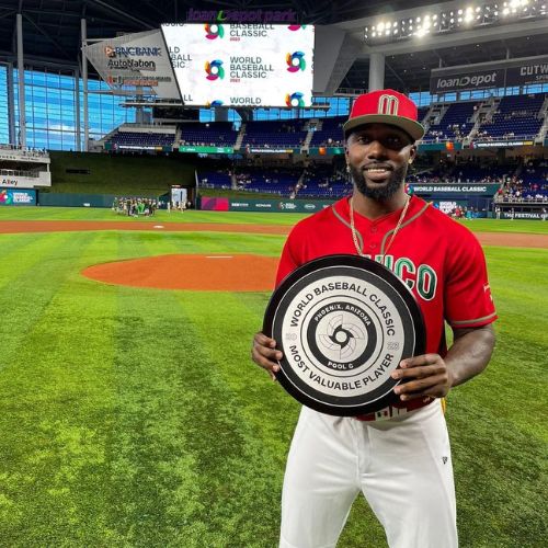 Randy Arozarena con el MVP en el WBC con México