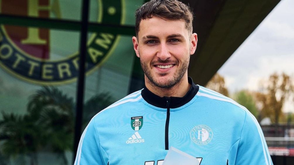IG | @FEYENOORD Santi Giménez estará con Feyenoord en la Champions