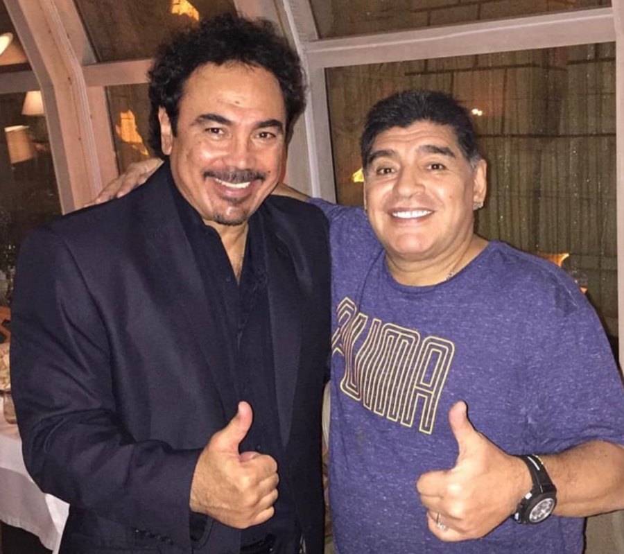 Hugo Sánchez con Maradona