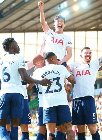 Tottenham celebra un gol