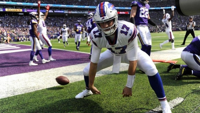 Josh Allen celebra un touchdown 