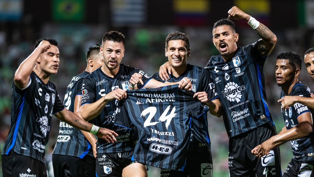 Querétaro celebra su victoria ante Santos Laguna