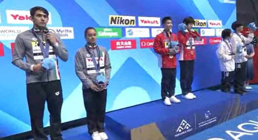 TWITTER: @COM_Mexico Podio de la prueba de clavados sincronizados mixtos