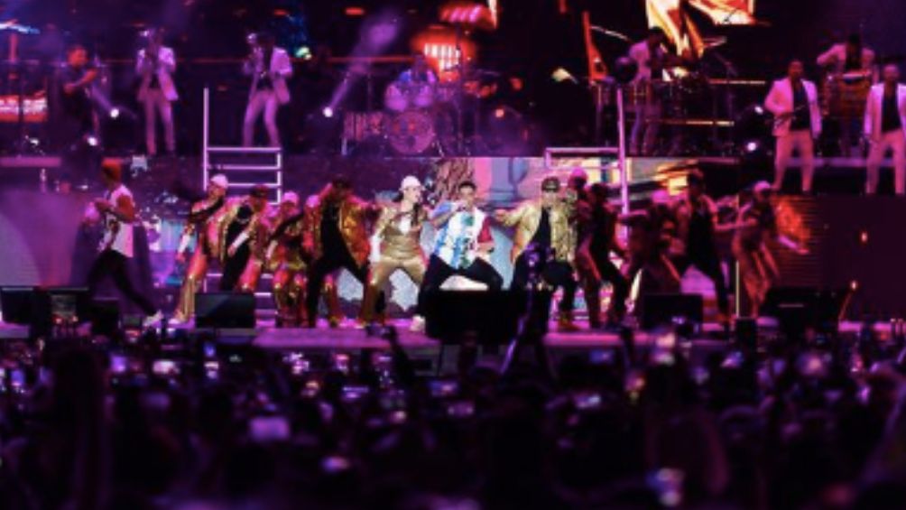 Grupo Firme en su gira por Guatemala