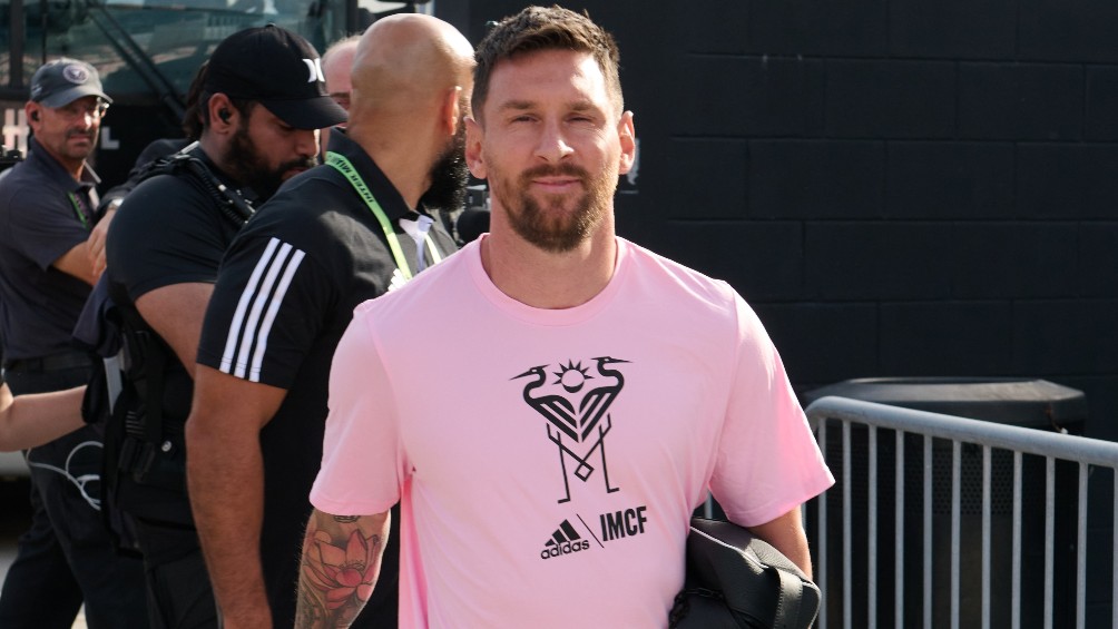 Lionel Messi arribando al partido 