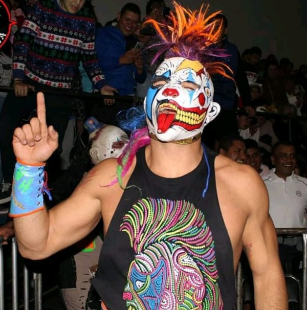 Psycho Clown durante una pelea