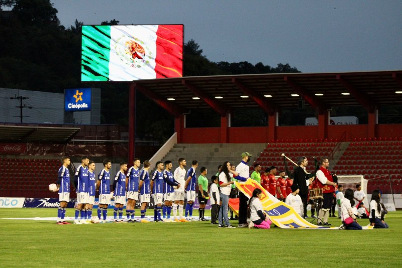 Real Oviedo en su gira por México 