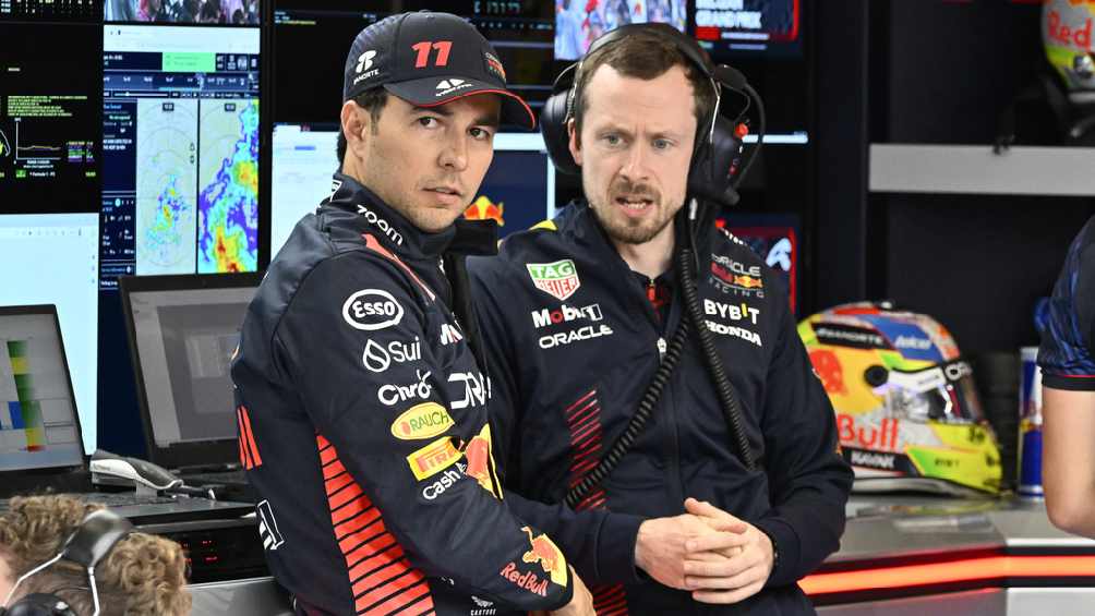 Red Bull mantendrá al piloto en su equipo