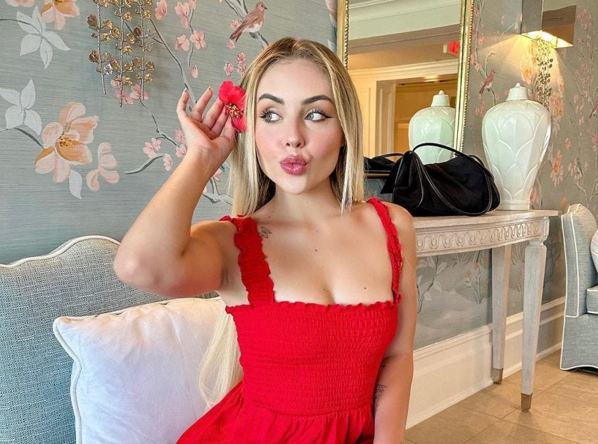 Maya Nazor es la nueva portada de la edición de agosto de la revista Playboy México