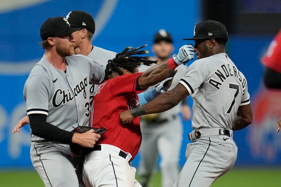 AP José Ramírez noqueó a Tim Anderson