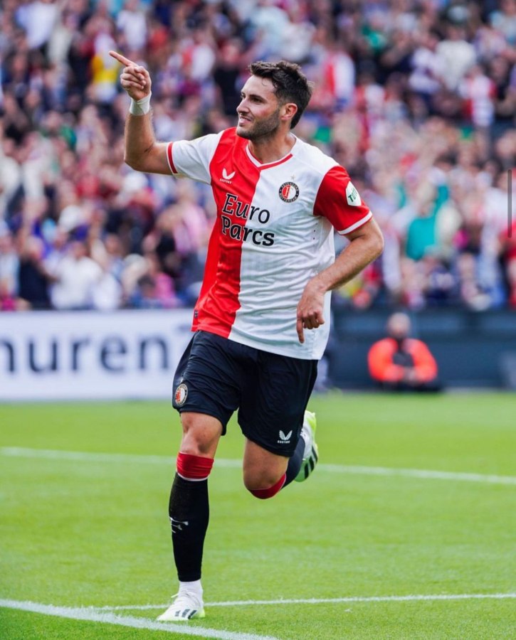 Santiago Giménez en el Feyenoord