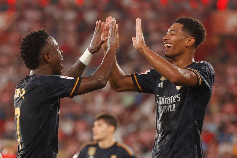 Bellingham festejando con Vinicius