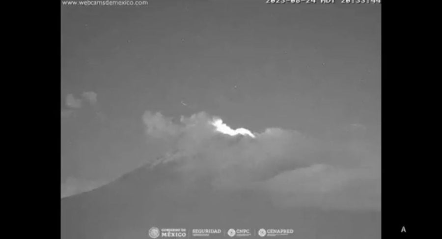 CAPTURA DE PANTALLA: TWITTER ¿OVNIS en el Popo?