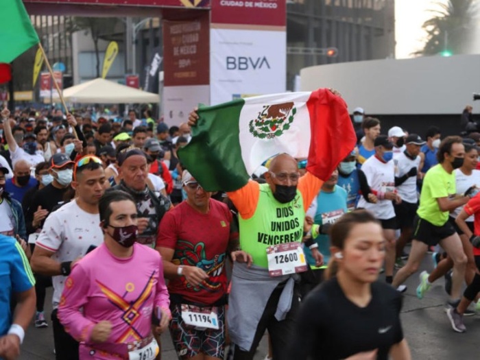Miguel Vargas fue acusado en redes de hacer trampa durante el Maratón
