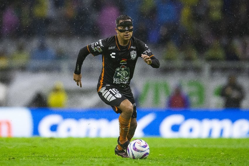 Erick Sánchez en un partido de Pachuca