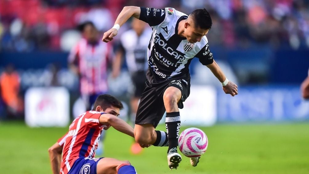 Imágenes del juego entre Necaxa y Atlético de San Luis