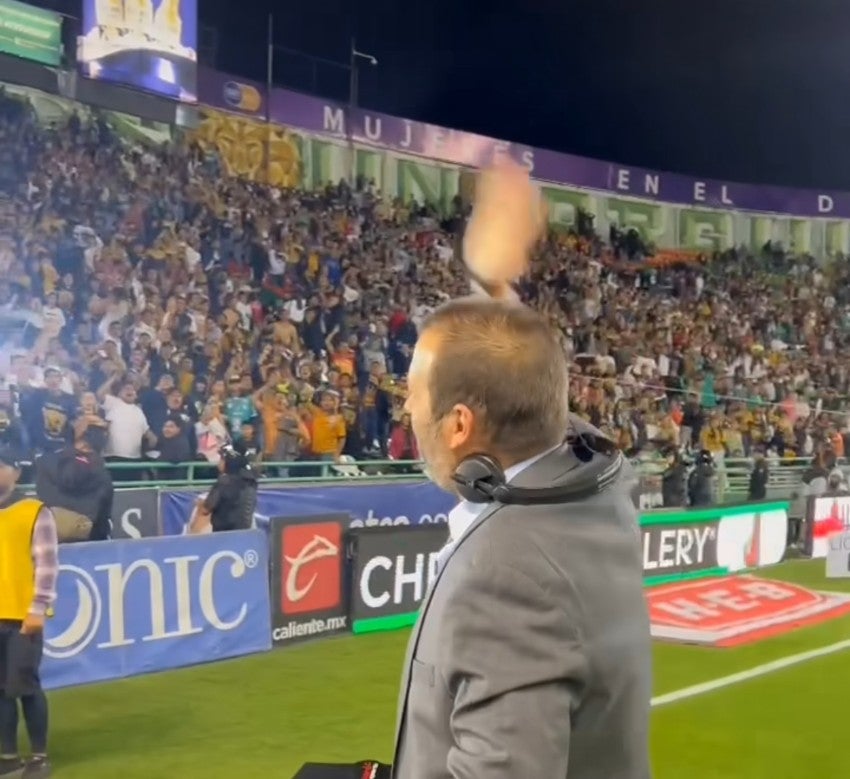 INSTAGRAM Beltrán en la cancha del León