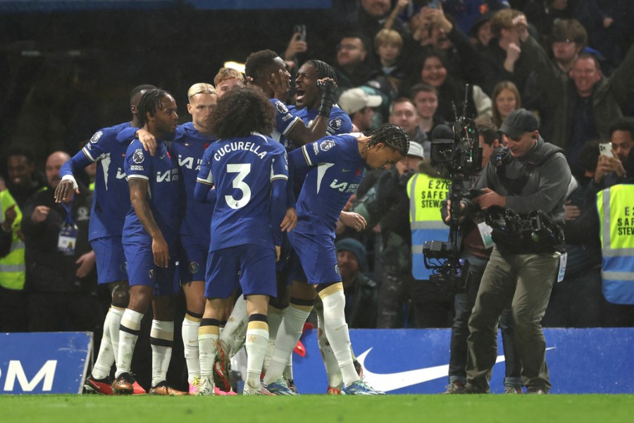 Chelsea rescató el empate en tiempo añadido