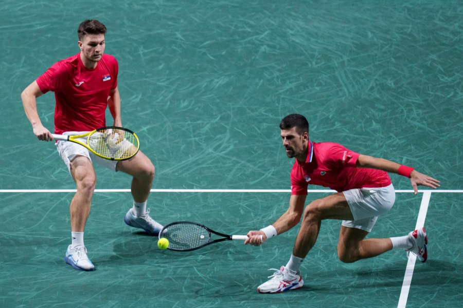Serbia y Novak perdieron ante Italia en Copa Davis