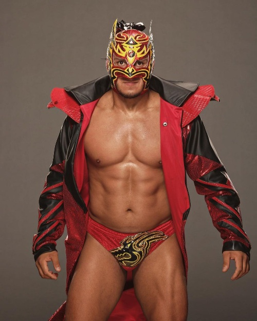Dragon Lee debuta en el main roster de un Premiun Live Event de WWE 