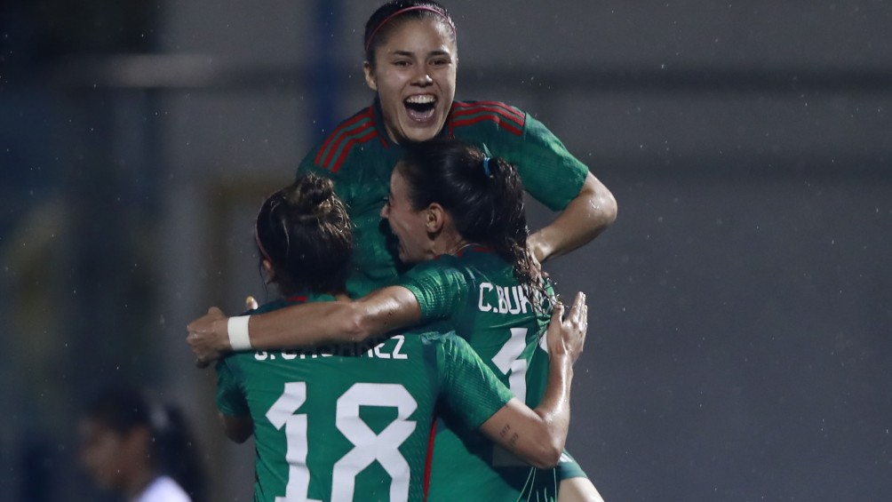 El Tri Femenil celebra un gol