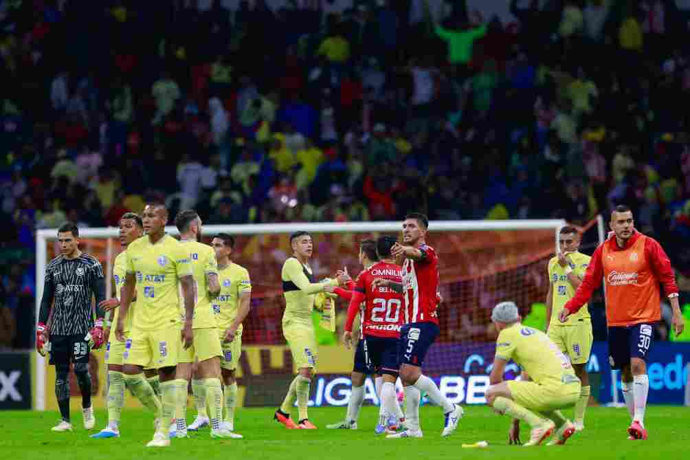 El torneo pasado Chivas eliminó al América en el Azteca