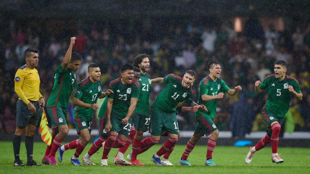 La Selección Mexicana celebra su pase contra Honduras
