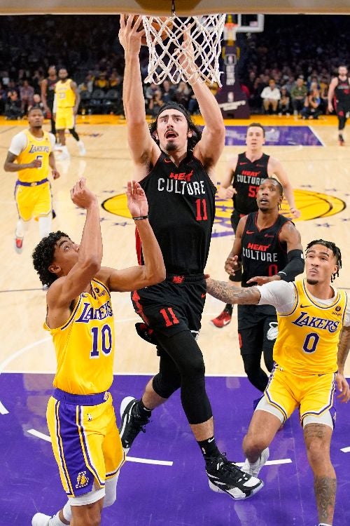 Jaime Jáquez Jr jugando con Heat AP