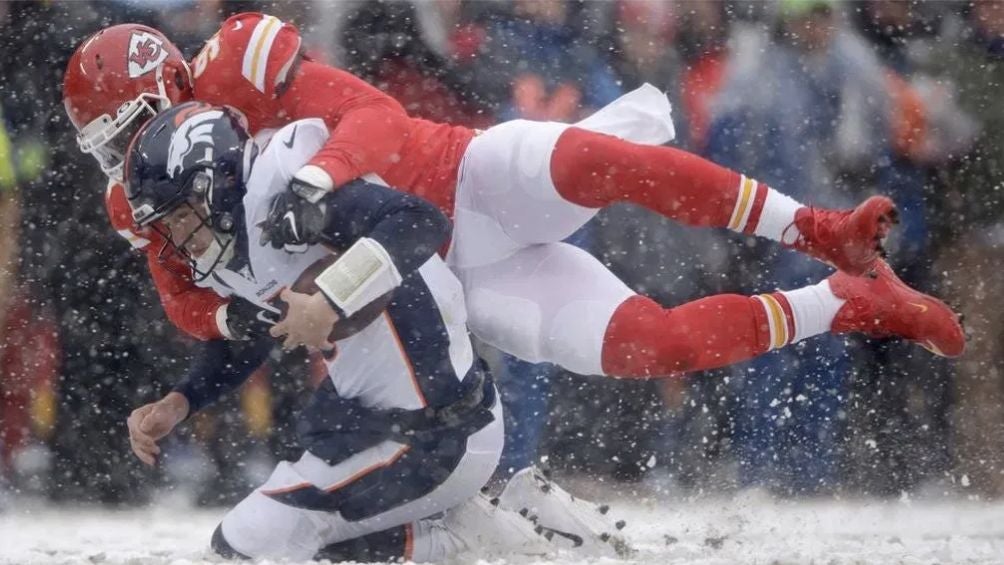 Chiefs ante Denver en la nieve de Kansas