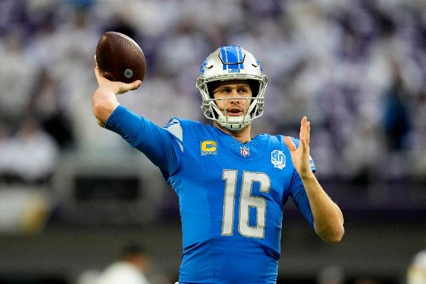 Jared Goff se verá las caras contra los Rams