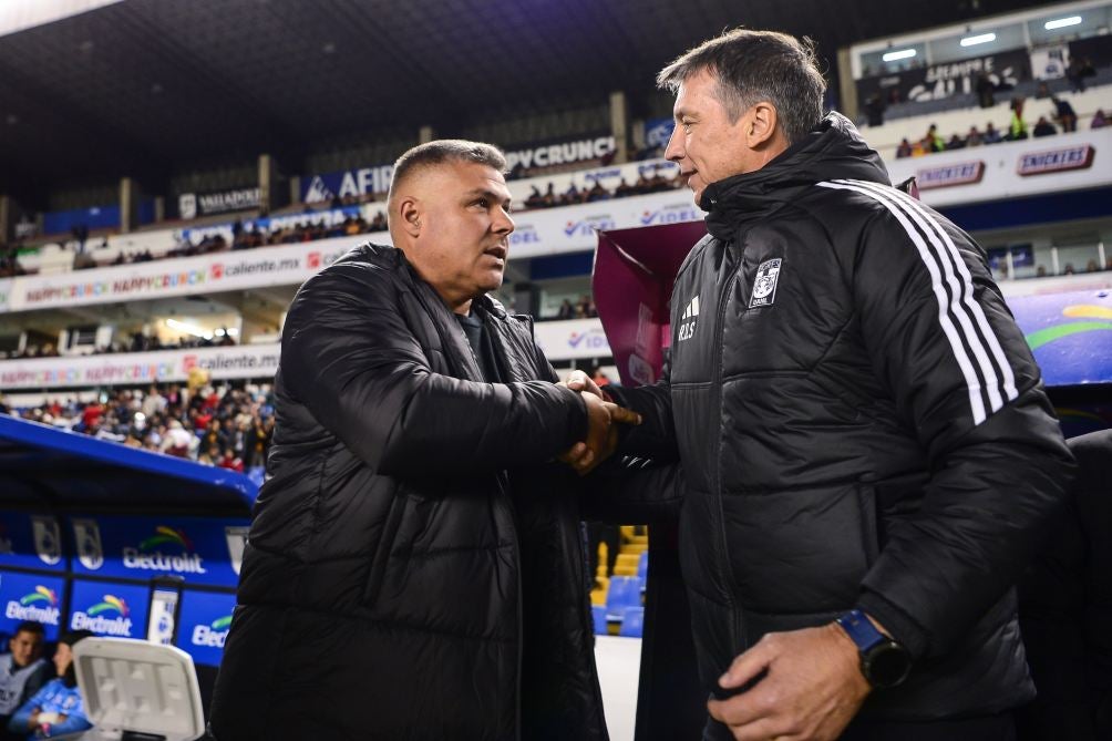 Siboldi y Mauro Gerk en el Estadio Corregidora