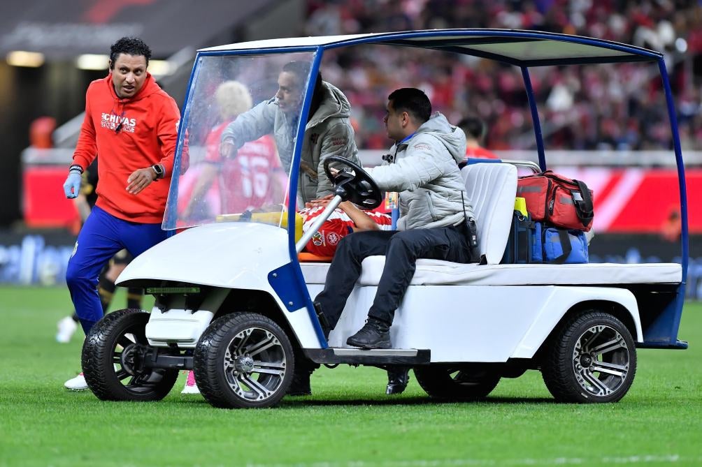 Sepúlveda salió en el carrito de las asistencias 