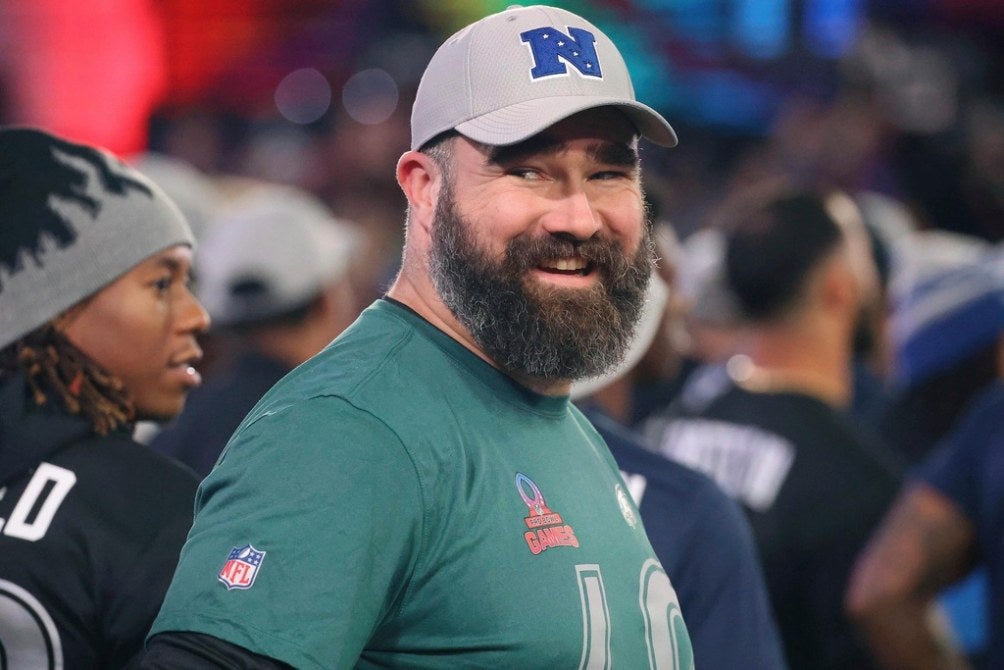 Jason Kelce durante el evento de Pro Bwol Skills