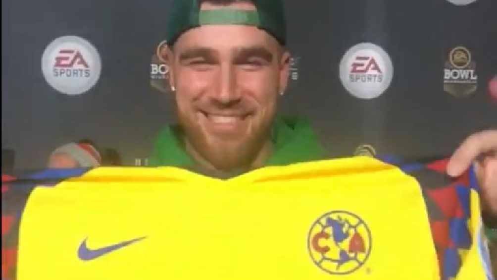 Travis Kelce felicita al América por la 14 previo al Super Bowl 2024