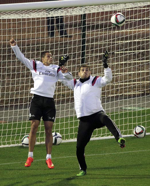 Hernández y Casillas, hace una década en el Real Madrid