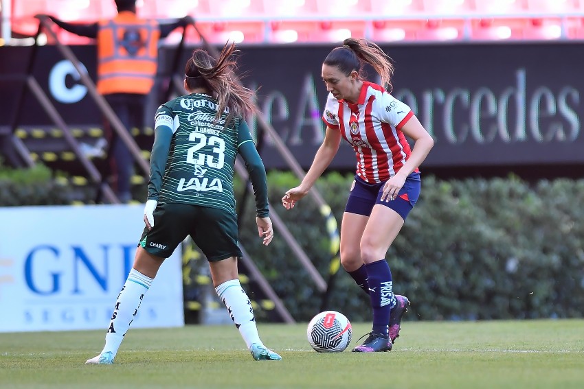 Adriana Iturbide sigue sumando goles como rojiblanca