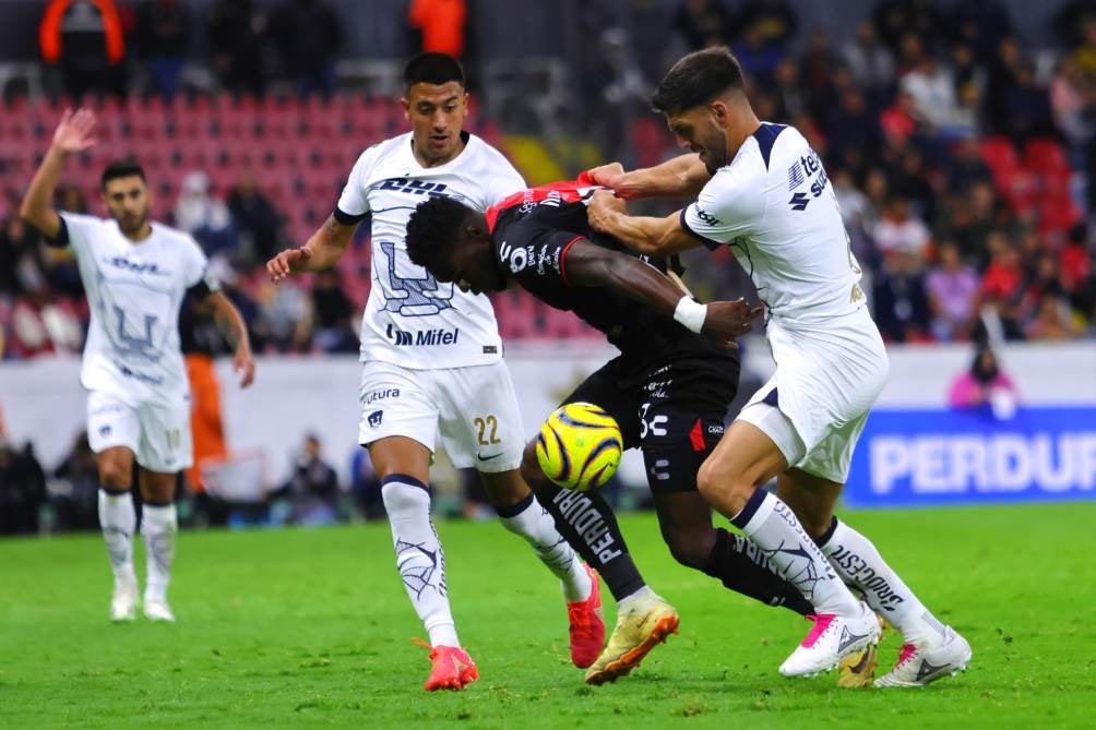 Caicedo en el partido contra Pumas
