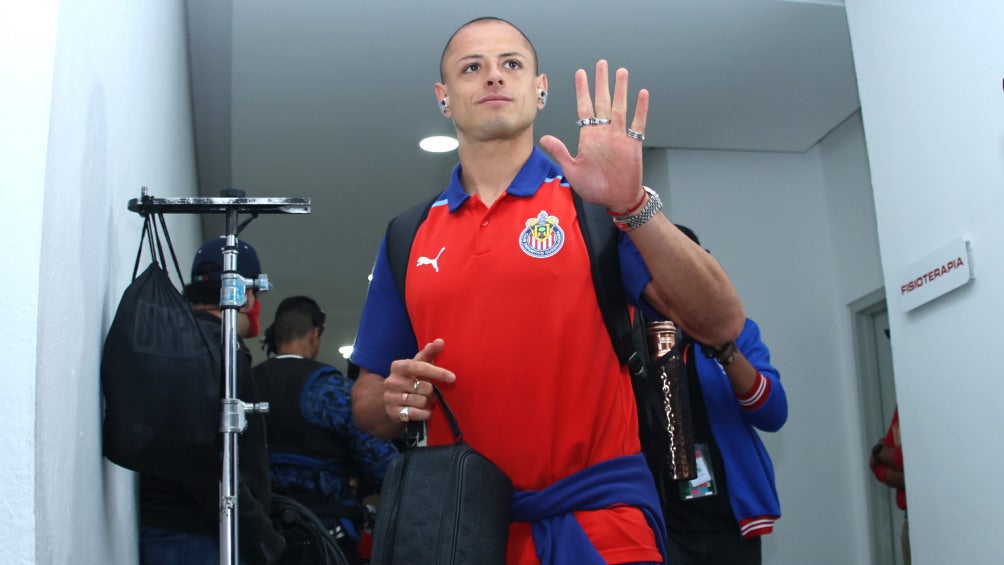 IMAGO7 Chicharito enntró al campo al 88'