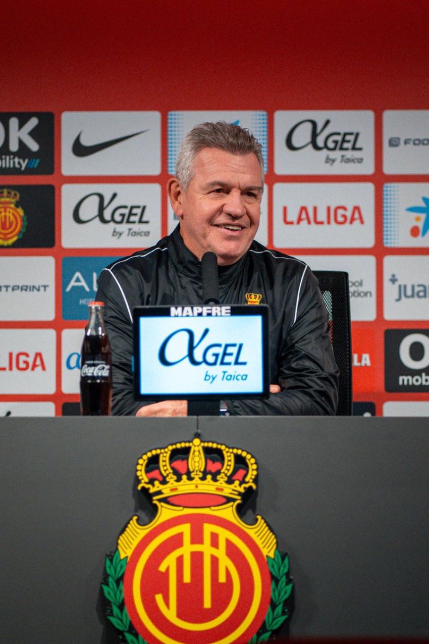 'Vasco' Aguirre en conferencia de prensa