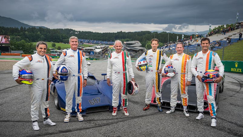 Helmut Marko (centro) y Jos Verstappen (segundo de derecha a izquierda)