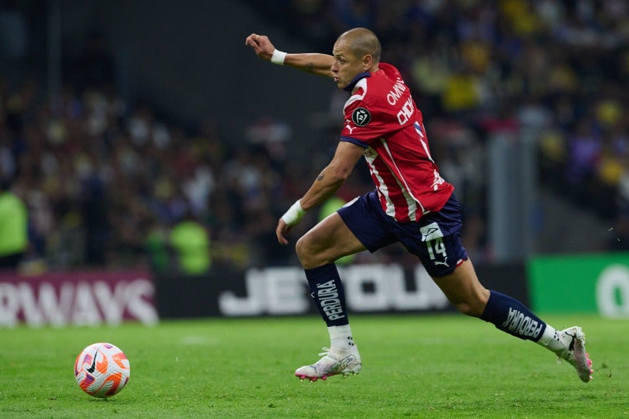 MEXSPORT 'Chicharito' durante el Clásico en el Estadio Azteca
