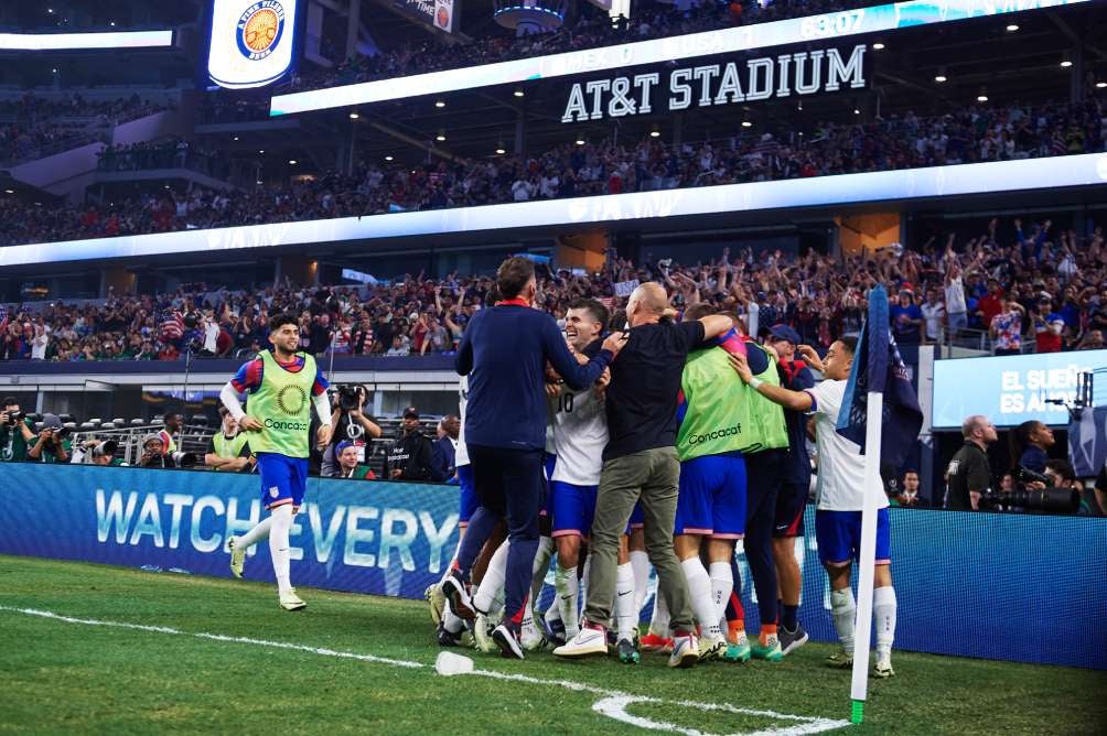 Jugadores de Estados Unidos en celebración 