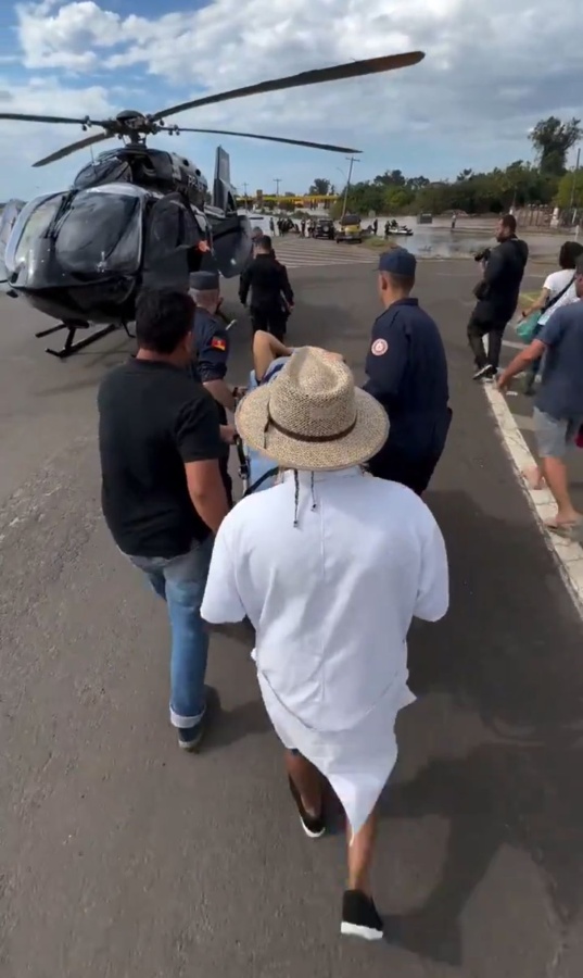 Helicóptero de Neymar fue enviado para ayudar