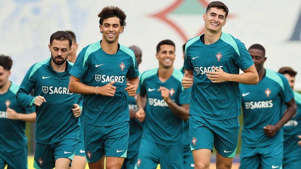 X:@selecaoportugal Entrenamiento de Portugal previo a la Euro