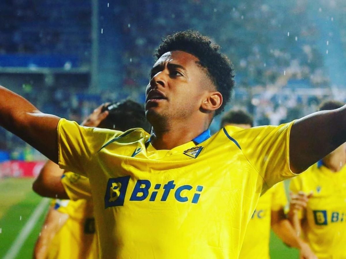 INSTAGRAM: @choco.lozano9