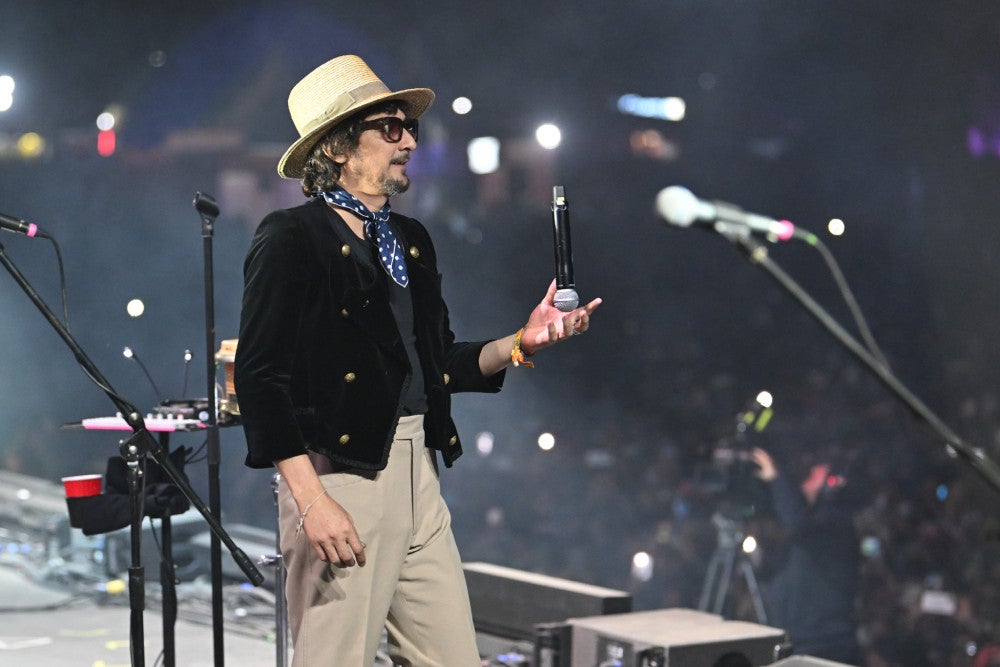 FB: @LeonLarregui León Larregui está desesperado por recuperar sus identificaciones y fotos de su hijo.