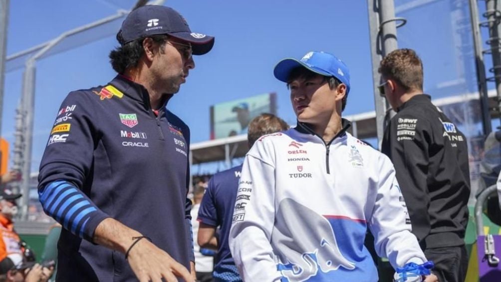 Checo Pérez responde a la postulación de Yuki Tsunoda sobre su asiento en Red  Bull