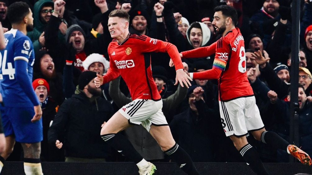 X: @ManUtd Festejo de gol